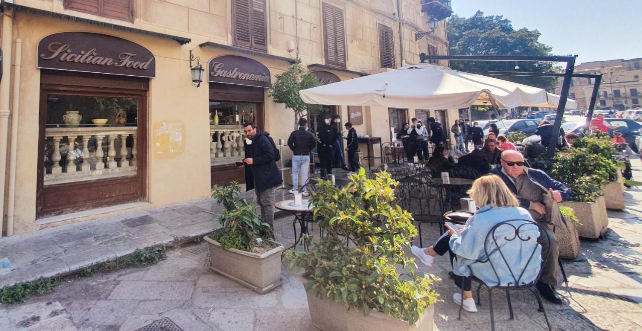 Garibaldi Rooms 29 - Piazza Marina A Palermo - In Pieno Centro. Екстериор снимка